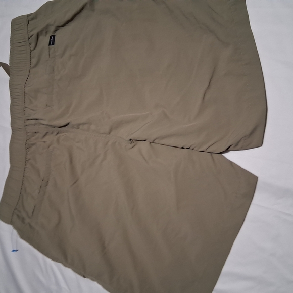 Eddie Bauer Men's Shirt - Gray - Picture 4 of 8